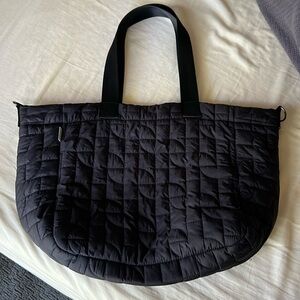 FIGS puffer tote bag